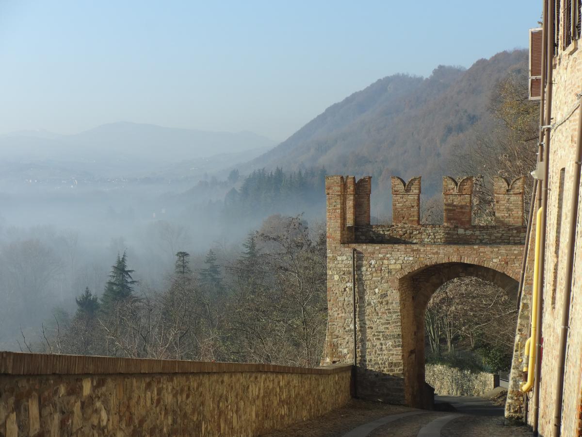 Villa Dircea CastellʼArquato Exterior foto